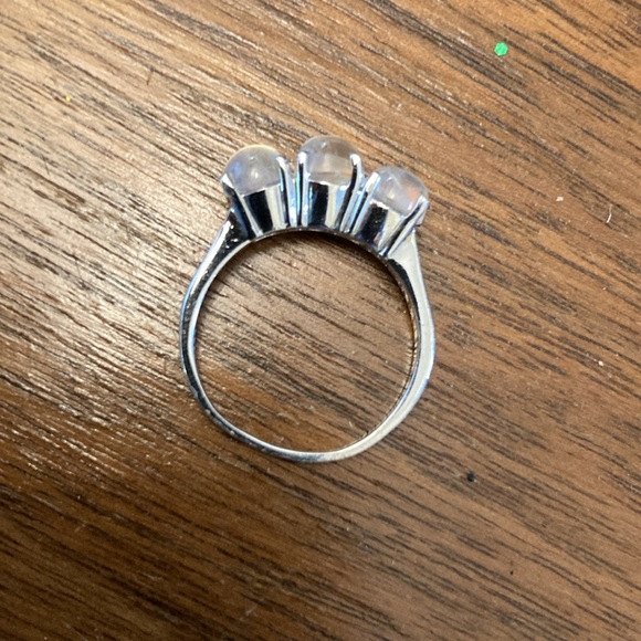 3 Stone Moonstone - Picture 5 of 9